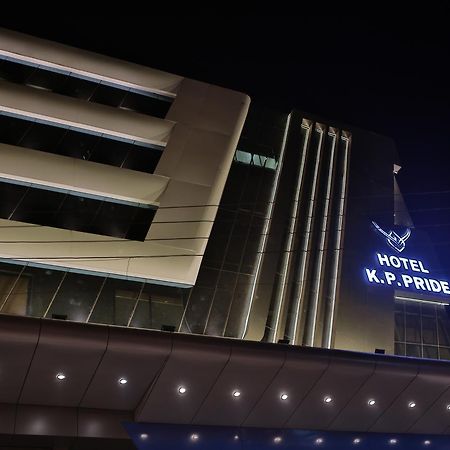 Hotel K P Pride 贾尔冈 外观 照片